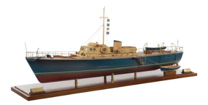 1:24 SCALE MODEL OF THE MOTOR YACHT 'WARRIOR GERAINT' [CIRCA 1950]