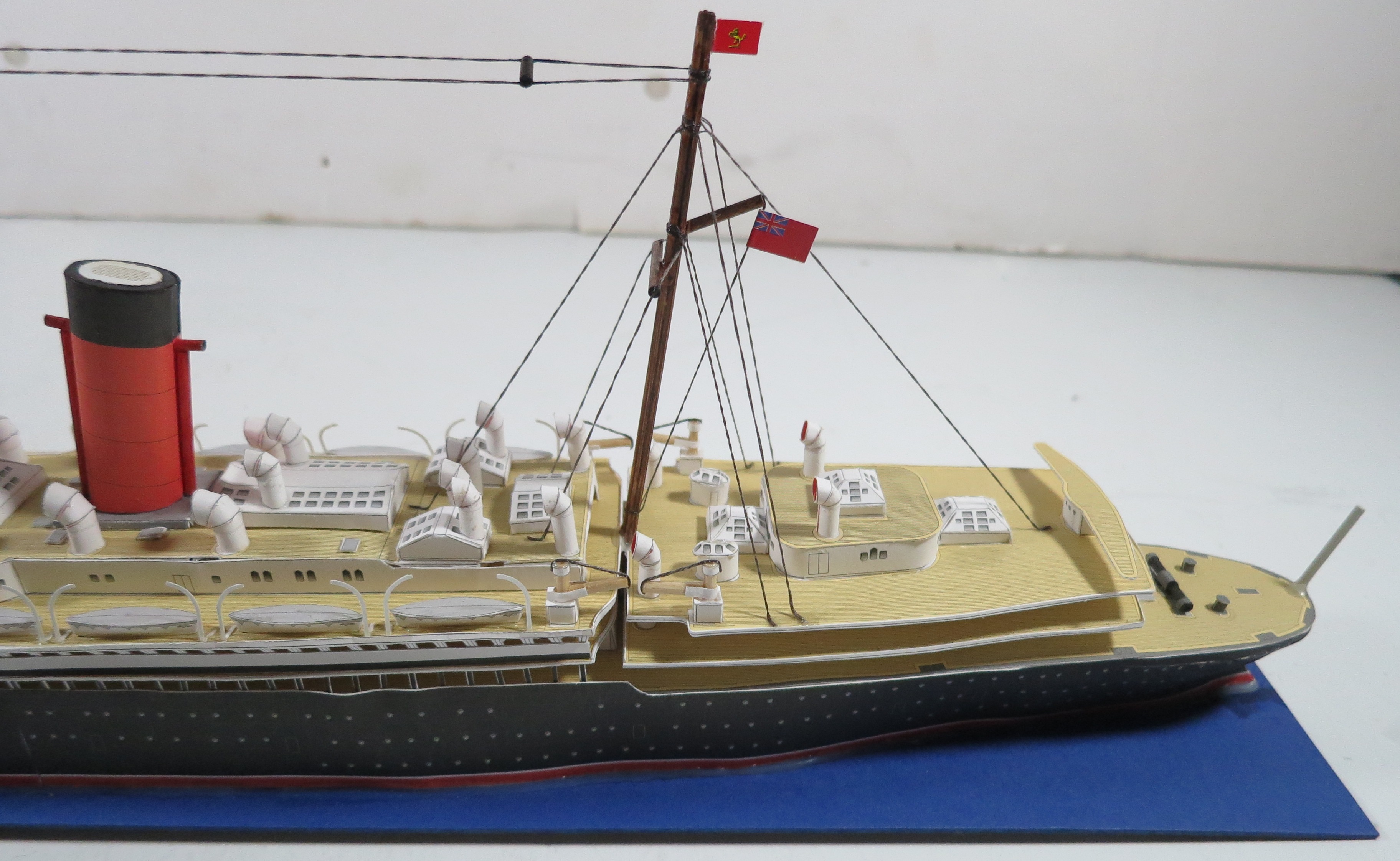 A FINE BUILDER'S MODEL FOR THE R.M.S. 'AQUITANIA', CONSTRUCTED BY JOHN BROWN & CO., CLYDEBANK FOR - Image 12 of 17