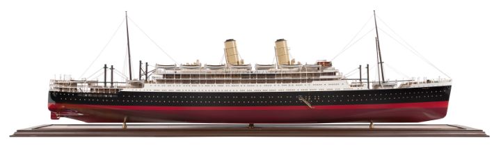 A FINE BUILDER'S-STYLE MODEL FOR THE R.M.S. 'ORONTES', ORIGINALLY BUILT BY VICKERS-ARMSTRONG FOR