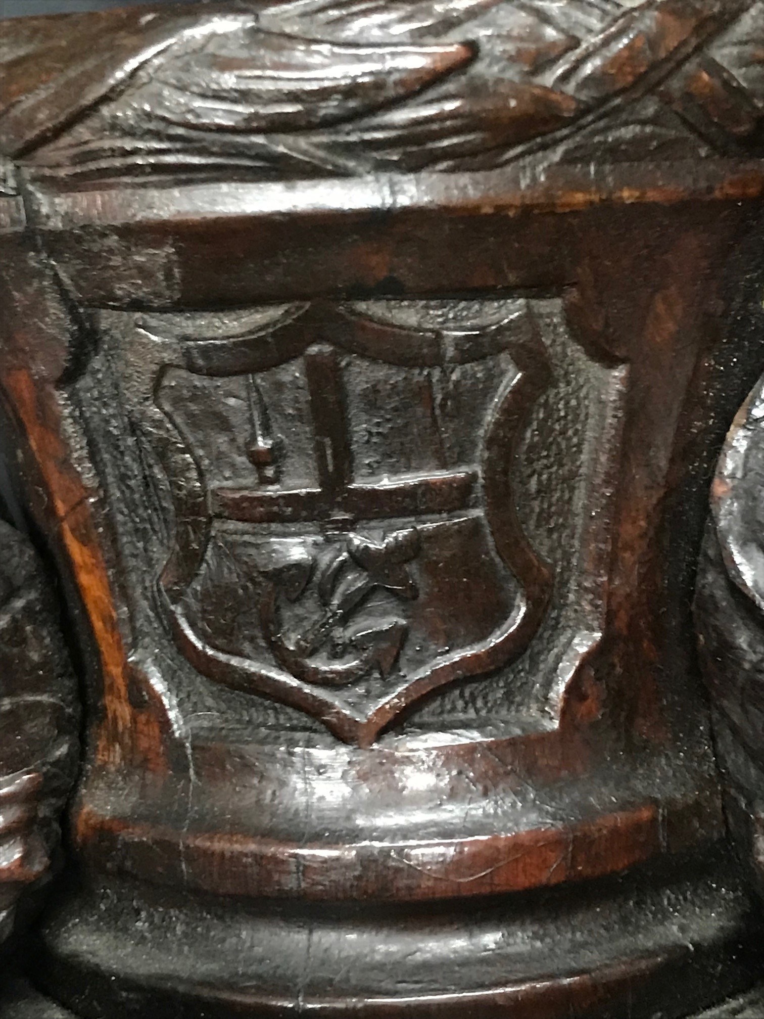 AN HISTORICALLY INTERESTING STANDISH, CARVED FROM TIMBER RECOVERED FROM THE WRECK OF H.M.S. 'LUTINE' - Image 5 of 10