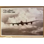 WW2 Flt Sgt Ron Guard 463 sqn signed 6 x 4 inch Lancaster in flight picture. Bomber Command veteran.