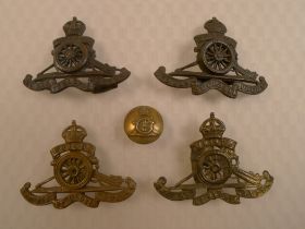 WW1, WW2? 4 x various vintage Royal Artillery cap badges and 1 x Royal Artillery vintage brass