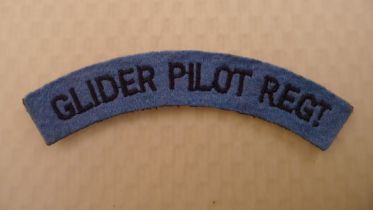 WW2 An original British Airborne Forces embroidered cloth Glider Pilot Regiment shoulder title. This