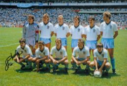 Steve Hodge signed 12x8 colour photo pictured in England team photo during the 1986 World Cup Finals