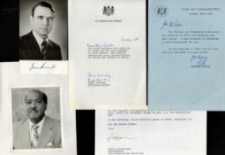 POLITICS Collection of 5 signatures and pictures including names of Sir Ellis E. I. Clarke, Nigel