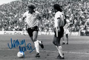 Autographed RODNEY MARSH 12 x 8 Photograph : B/W, depicting Fulham's RODNEY MARSH in full length