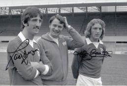Autographed IPSWICH TOWN 12 x 8 Photograph : B/W, depicting Ipswich Town manager Bobby Robson posing