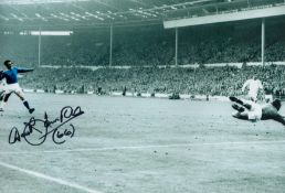 Derek Temple signed 12x8 inch colourised photo pictured in action for Everton in the 1966 FA Cup