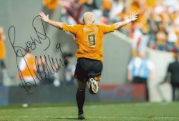 Autographed DEAN WINDASS 12 x 8 Photograph : Col, depicting a wonderful image showing Hull City