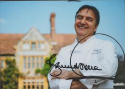 Raymond Blanc signed colour photo French Chef. 7 x 5 Inch. Good condition. All autographs come