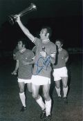 Autographed PAUL REANEY 12 x 8 Photograph : B/W, depicting a wonderful image showing Leeds United