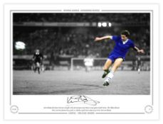 Autographed KEVIN SHEEDY 16 x 12 Limited Edition : KEVIN SHEEDY scores Everton's third goal in a