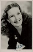 Patricia Roc signed vintage Black & White Photo 5.5x3.5 Inch. Was an English film actress, popular