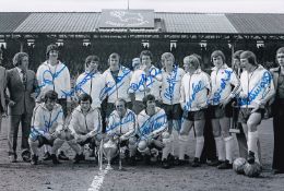 Autographed Derby County 1975 - 12 X 8 Photo : B/W, Depicting Derby County Players And Coaching