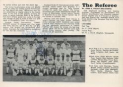Football Mervyn Day signed Huddersfield v Leeds United 5/10/85 vintage programme. Good condition.