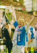 Colin Hendry signed 12x8 inch colour photo pictured celebrating with the Premier league trophy while