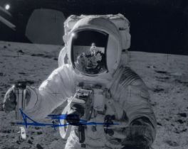 NASA Apollo 12 astronaut and 4th man to walk on the Moon, astronaut Alan Bean signed 8x10 photo.