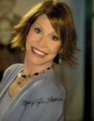 Mary Tyler Moore signed 10x8 inch colour photo. Good condition. All autographs come with a
