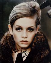 Twiggy Lawson signed 10x8 inch colour photo. Good condition. All autographs come with a