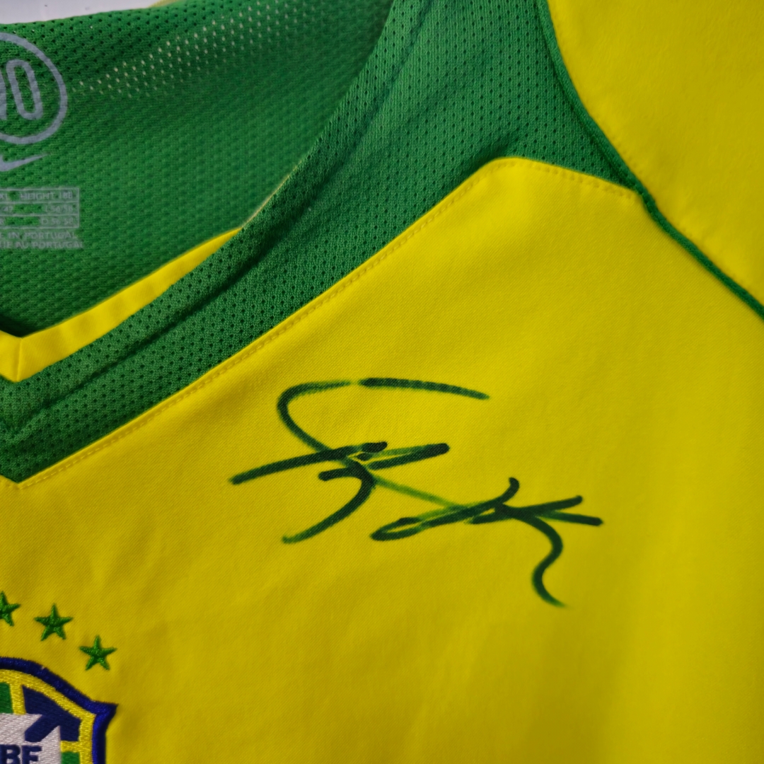 Football International Shirt collection of 3 signed shirts. England, Brazil and Wales. Good - Image 3 of 5