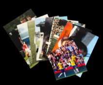 Football Arsenal collection 10 assorted signed photos includes great name such as Eddie Kelly,
