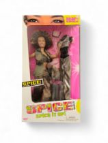 Spice Girls Spice it Up! Scary Spice Mel B Doll 1998. In Original Box with accessories. Good