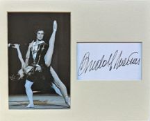 Rudolf Nureyev 12x10 inch overall mounted signature piece includes signed white card and vintage