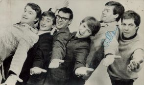 Zoots Money signed 6x3 vintage photo signature on reverse on image side includes drummer Colin