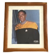 Tim Russ signed 14x11 inch overall framed and mounted Star Trek Voyager colour photo. Good