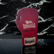 Billy Walker signed red Lonsdale boxing glove. William Walker (born Stepney, London, 3 March 1939)