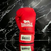 Billy Walker signed red Lonsdale boxing glove. William Walker (born Stepney, London, 3 March 1939)