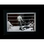 Sir Henry Cooper signed 6x4inch black and white photo. PRINTED. Framed. Good condition. All