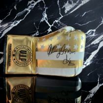 Thomas Hearns signed gold stars and stripes VIP boxing glove. Thomas Hearns (born October 18,