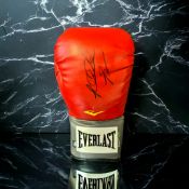 Riddick Bowe signed red Everlast 16oz boxing glove. Riddick Lamont Bowe (born August 10, 1967)[2] is
