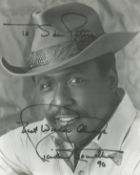 Richard Roundtree signed black and white photo. Dedicated. Measures 8"x10" appx. Good condition. All