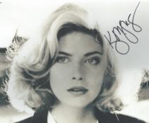 Kelly McGillis signed black and white photo. Measures 12"x8" appx. Good condition. All autographs