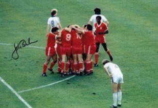 Autographed JOHN ROBERTSON 12 x 8 Photo : Col, depicting Nottingham Forest players surrounding