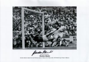 Gordon Banks signed 16 x 12 black and white print. Print shows Banks making the most famous save