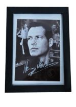 Boxing Henry Maske signed 8x6 inch framed and mounted black and white photo. Good Condition. All