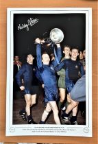 Football, Nobby Stiles signed 12x18 colour photograph pictured as he proudly celebrates with the