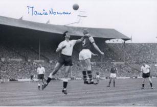 Autographed MAURICE NORMAN 12 x 8 Photo : B/W, depicting Tottenham's MAURICE NORMAN in an aerial