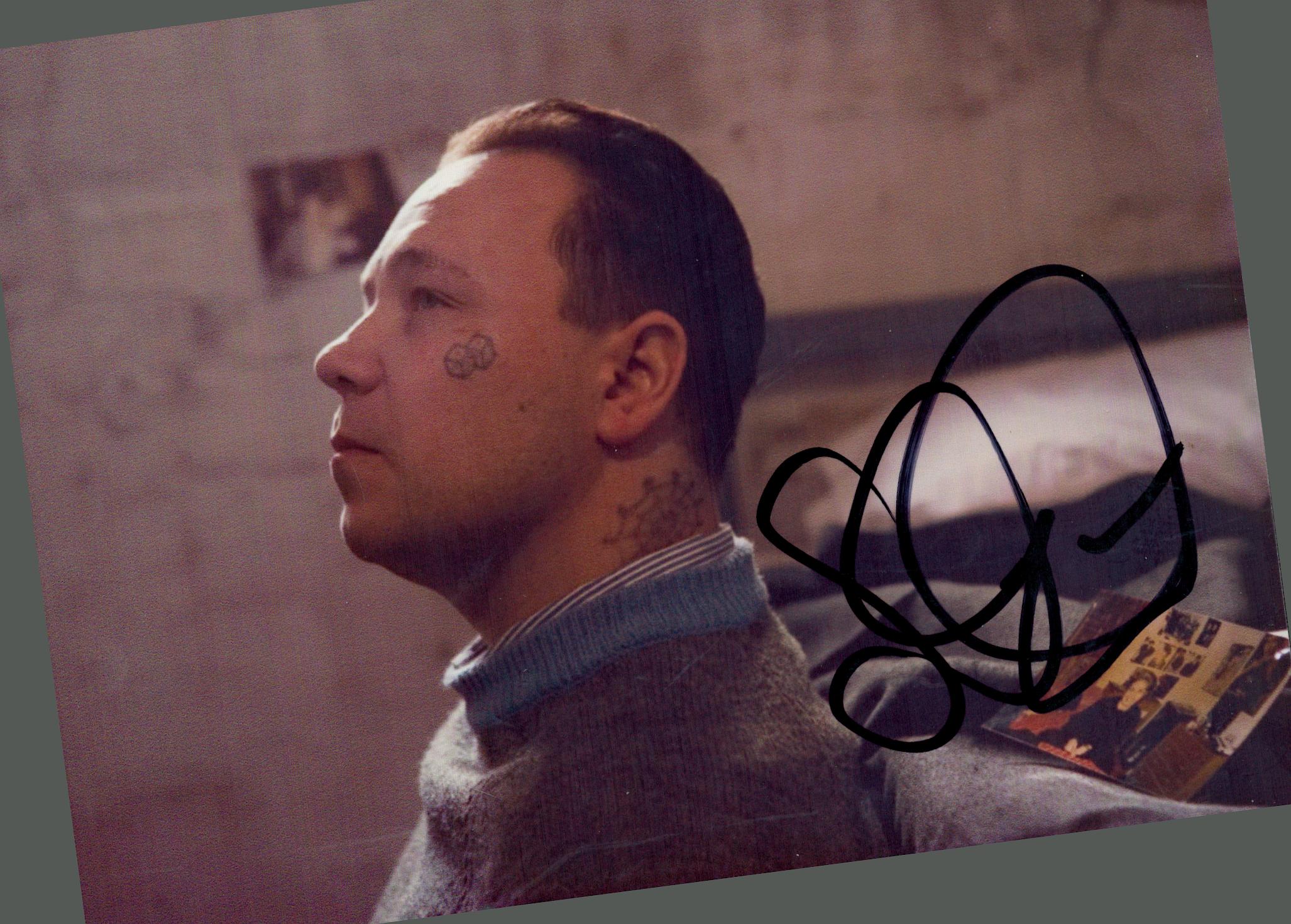 Stephen Graham signed colour photo Measures 7"x5"appx. Good condition. All autographs come with a