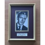 Michael Wilding signed mounted and framed black and white photo. Original signed photo 1940/50s.