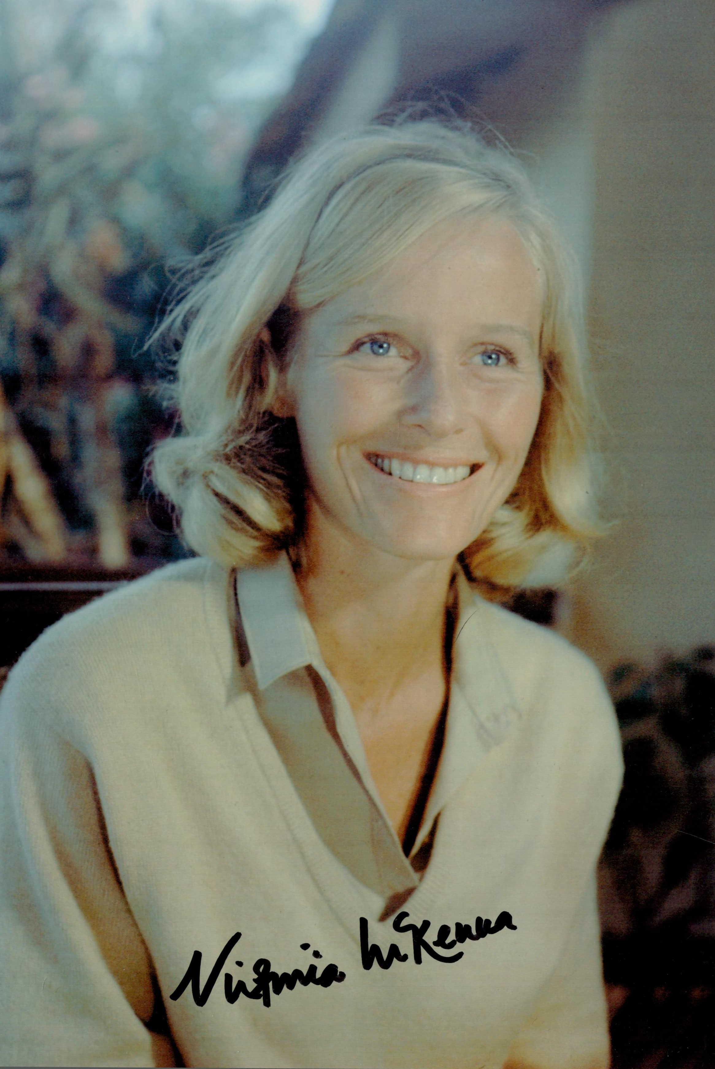 Virginia Mckenna signed colour photo 12x8 Inch. Is a British stage and screen actress, author,