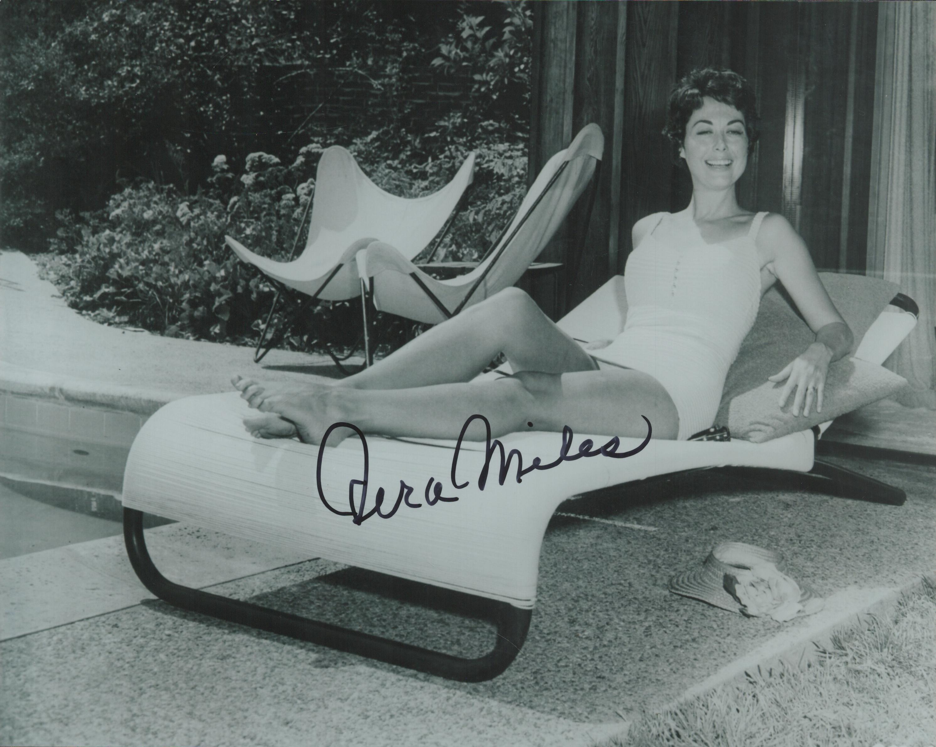 Vera Miles signed 10x8 inch black and white vintage photo. Good Condition. All autographs come