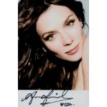 Anna Friel signed colour photo 6x4 Inch. Is an English actress. She first achieved fame with her