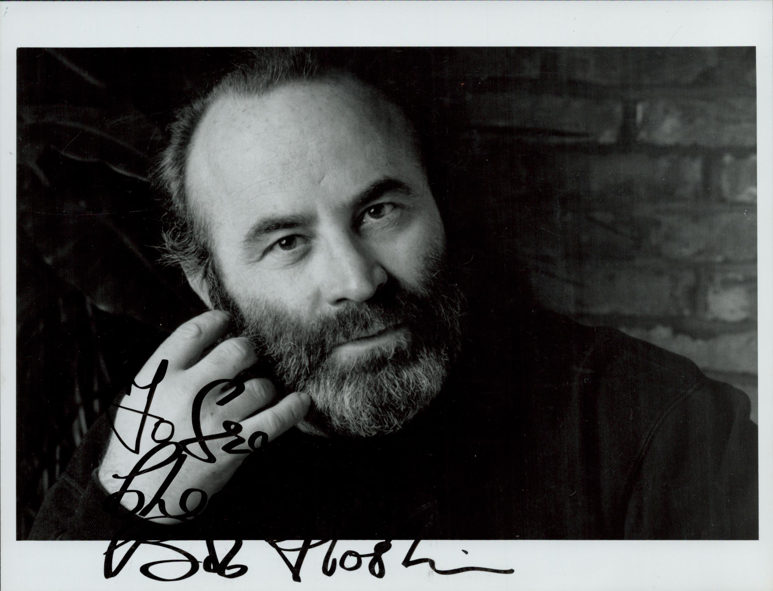 Bob Hoskins signed black & white photo 8.5x6.5 Inch. Was an English actor and film director.[1]