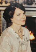 Elizabeth McGovern signed 6x4 inch colour photo dedicated. Good Condition. All autographs come