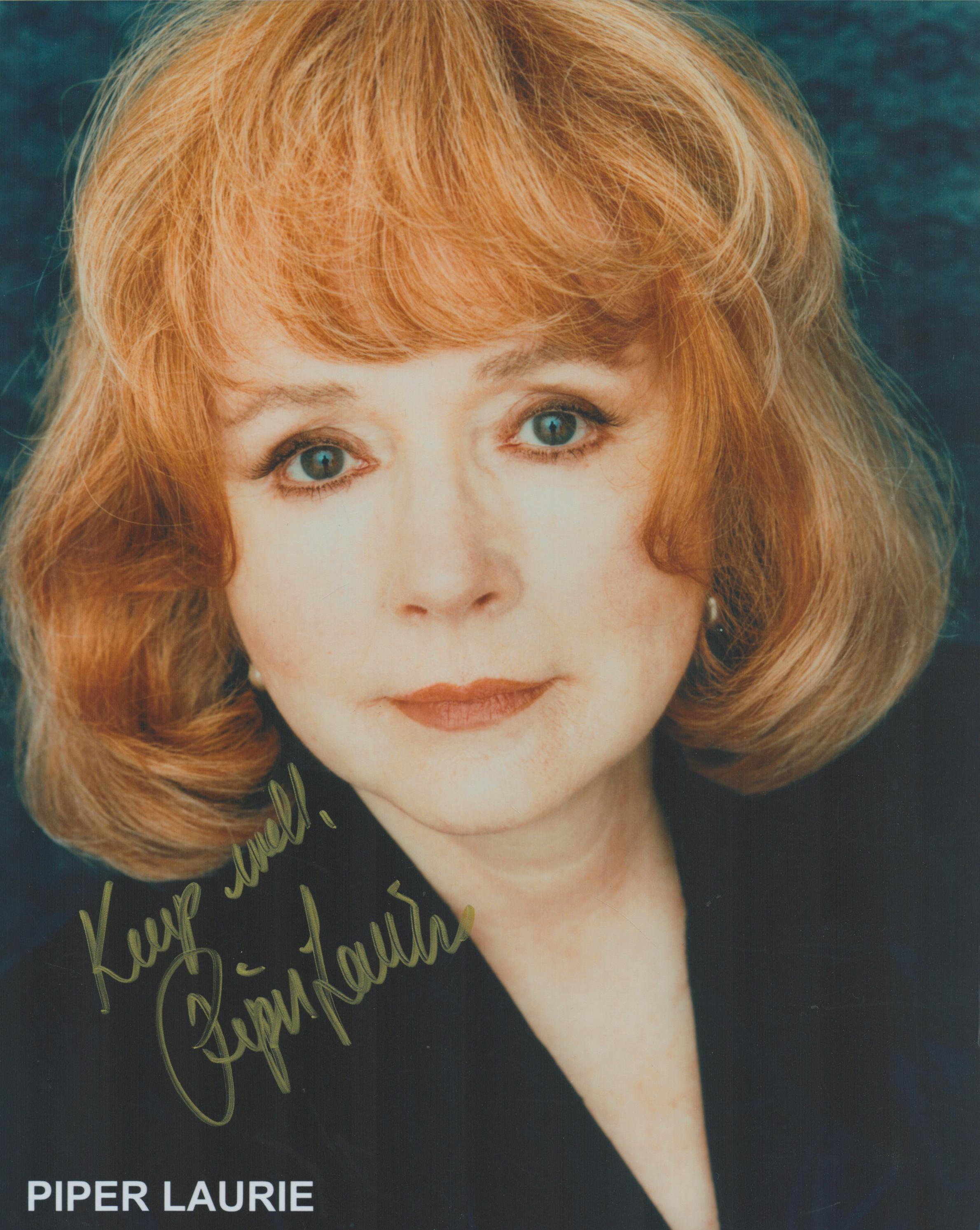 Piper Laurie signed 10x8 inch colour promo photo. Good Condition. All autographs come with a