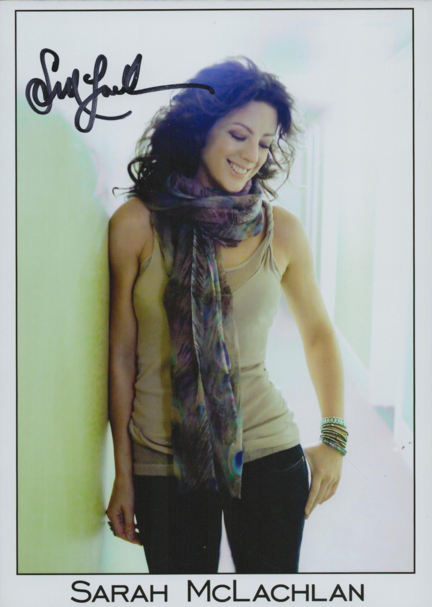 Sarah McLachlan signed 7x5 inch colour promo photo. Good Condition. All autographs come with a